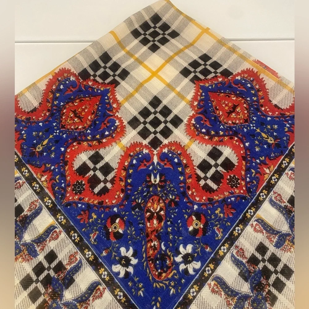 NWT Vintage Large Italian Scarf/Wrap